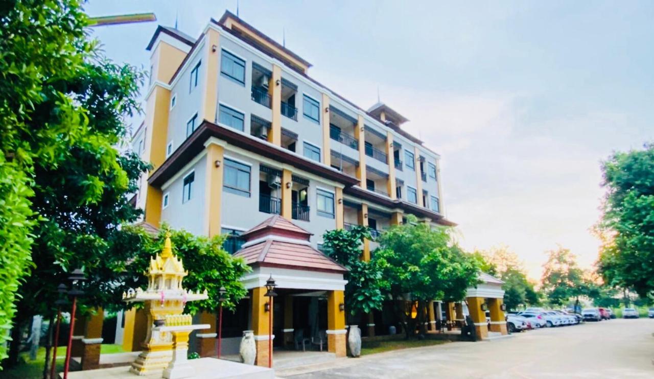 The Green Residence 304 Si Maha Phot エクステリア 写真